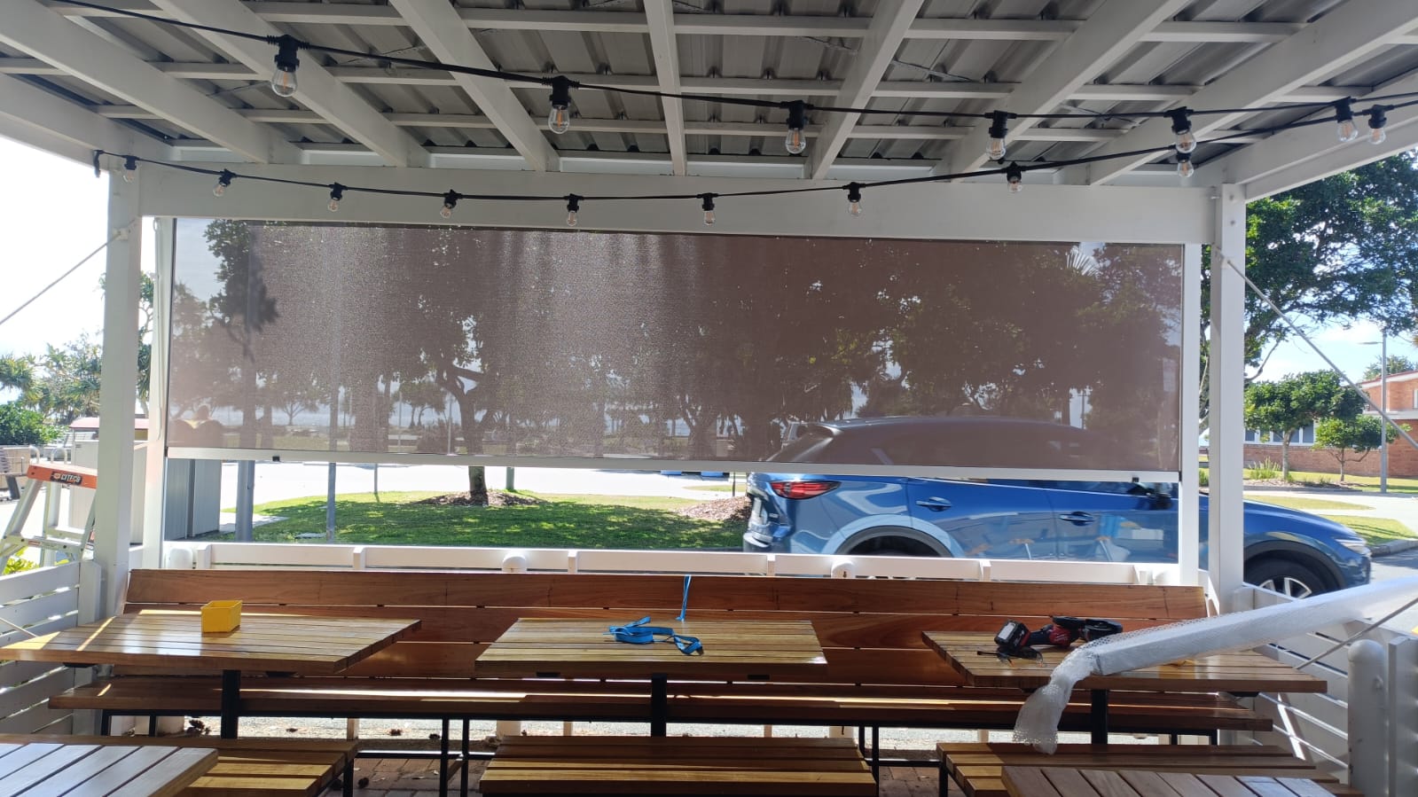 Commercial shade solution installation